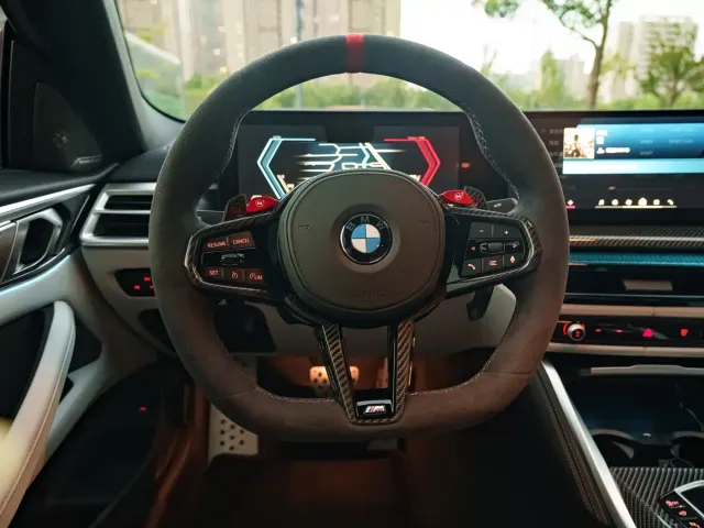 BMW M4 — Фото автомобиля 11
