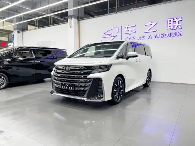 Toyota Vellfire — Фото автомобиля 3