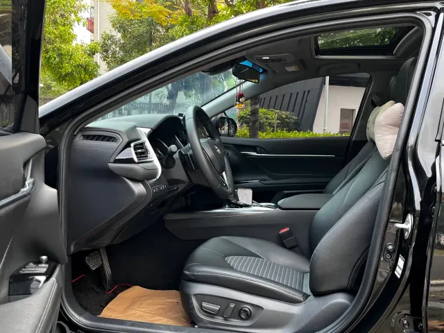 Toyota Camry — Фото автомобиля 11