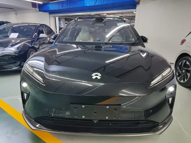 Nio ET5 Touring — Фото автомобиля 2