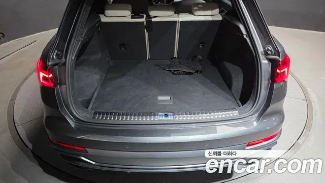 Audi Q3 35 TDI quattro Premium — Фото автомобиля 25