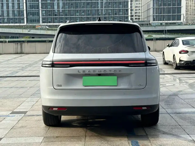 Leapmotor C16 — Фото автомобиля 4