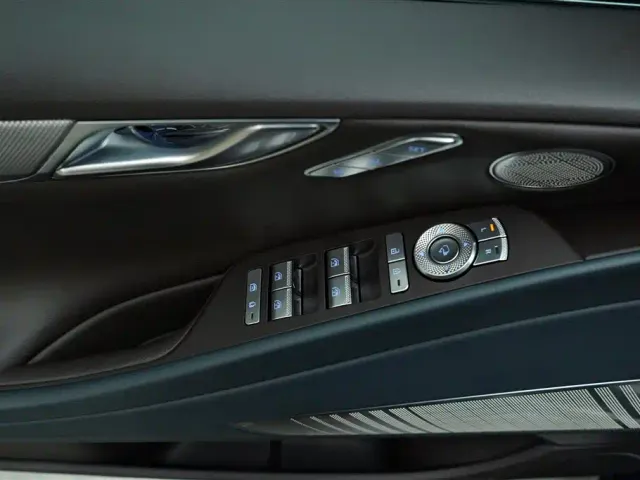 Genesis G80 — Фото автомобиля 15