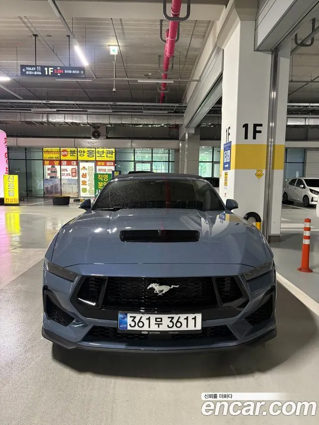 Ford Mustang — Фото автомобиля 2