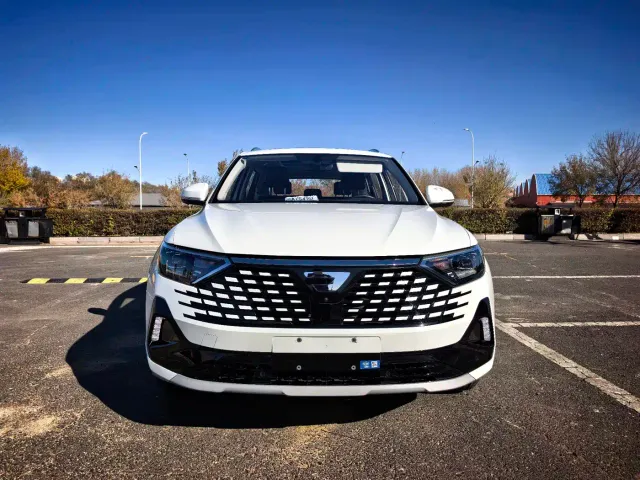 Jetta VS7 — Фото автомобиля 2