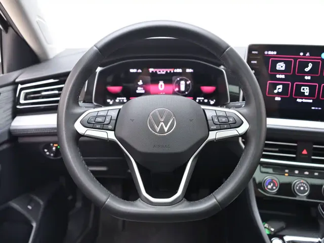 Volkswagen Sagitar — Фото автомобиля 17