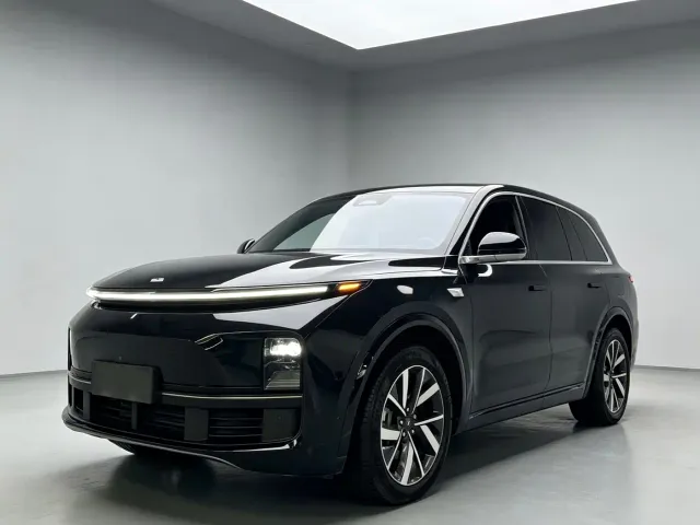 Фотография автомобиля — Li Auto L8