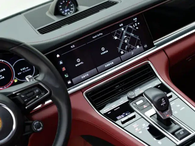 Porsche Panamera — Фото автомобиля 14