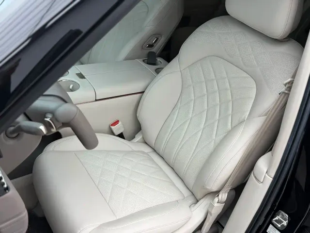 IM Motors LS9 — Фото автомобиля 17