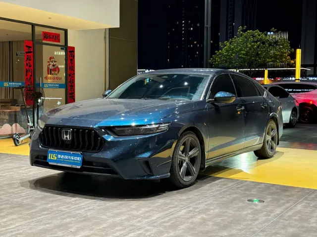 Фотография автомобиля — Honda Inspire