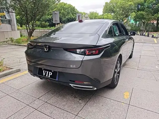 Changan Lamore — Фото автомобиля 11