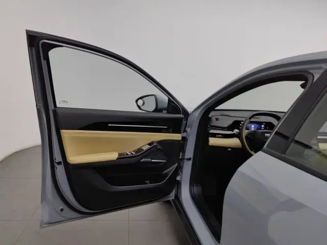 Geely Galaxy L6 — Фото автомобиля 8