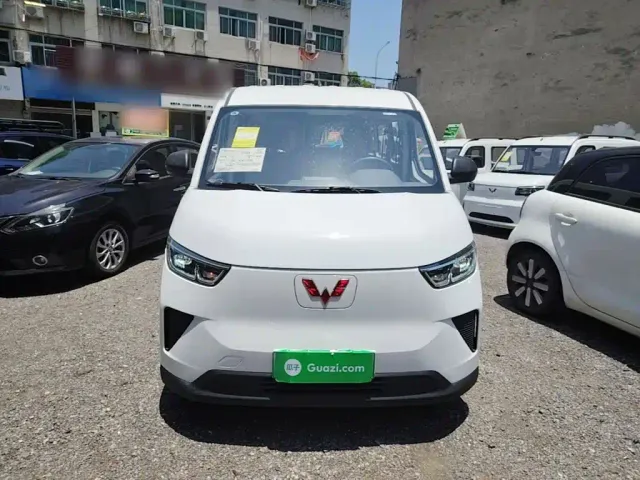 Wuling Yangguang — Фото автомобиля 2