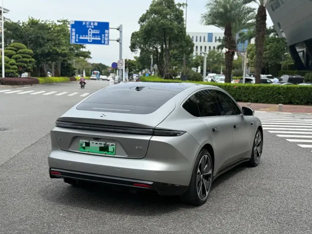 Nio ET5 — Фото автомобиля 7