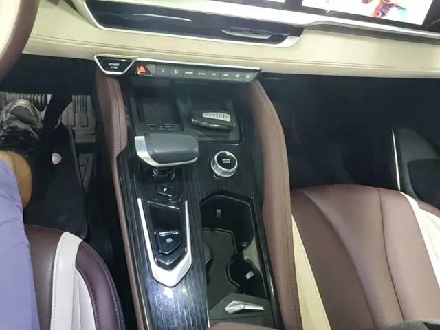 Geely Xingyue L — Фото автомобиля 13