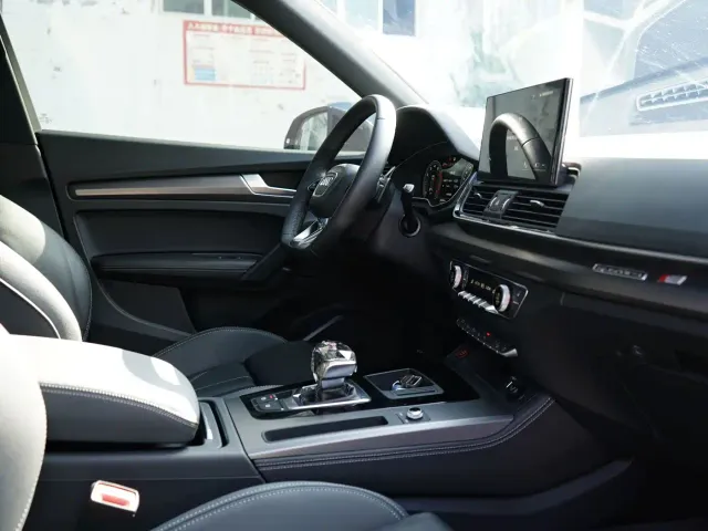 Audi Q5L — Фото автомобиля 16