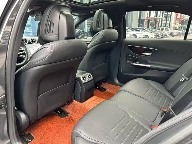 Mercedes-Benz C-Class — Фото автомобиля 12