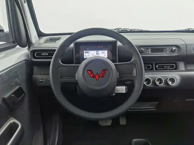 Wuling Zhiguang NEV — Фото автомобиля 11