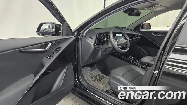 Kia Niro The All New — Фото автомобиля 15