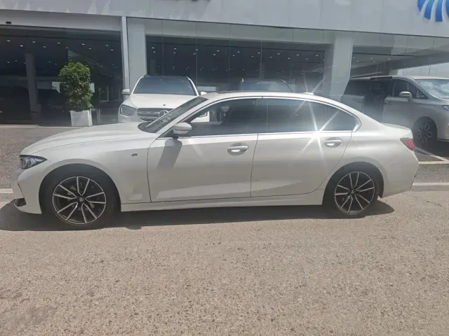 BMW 3 Series — Фото автомобиля 3