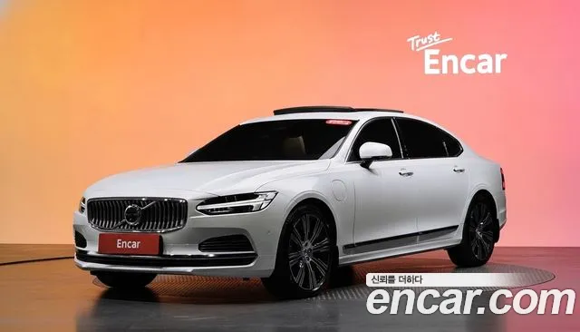 Фотография автомобиля — Volvo S90