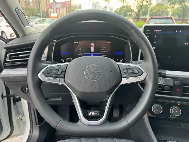 Volkswagen Sagitar — Фото автомобиля 20