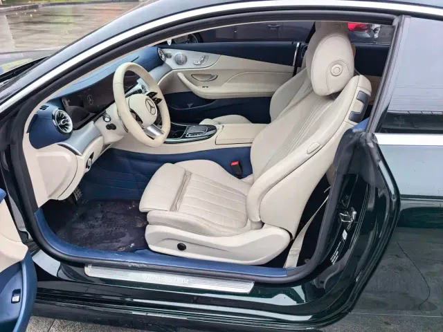 Mercedes-Benz E-Class — Фото автомобиля 5