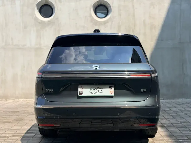 Nio ES8 — Фото автомобиля 6