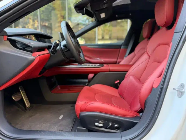 Xiaomi SU7 — Фото автомобиля 6