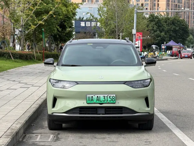Leapmotor C11 — Фото автомобиля 2