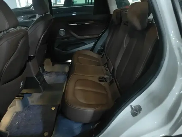 BMW X1 — Фото автомобиля 16