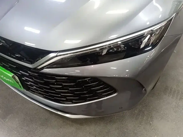 BYD Qin L — Фото автомобиля 23