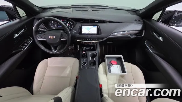 Cadillac XT4 2.0 Sport AWD — Фото автомобиля 7