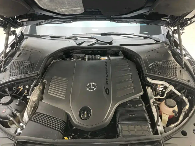 Mercedes-Benz S-Class — Фото автомобиля 22