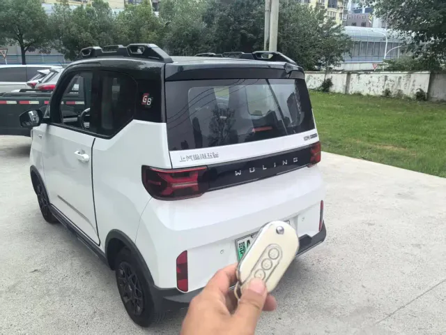 Wuling Hongguang Mini EV — Фото автомобиля 8