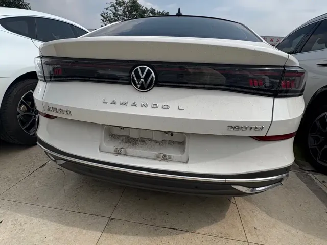 Volkswagen Lamando — Фото автомобиля 16