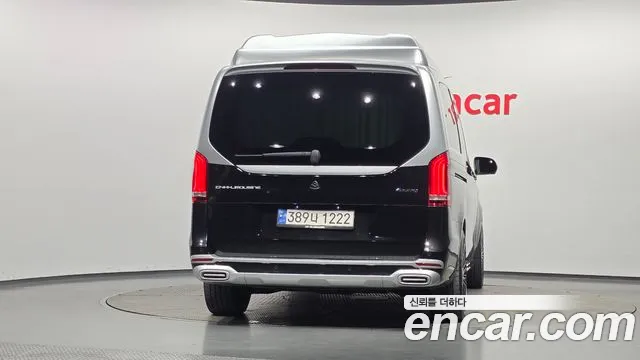 Mercedes-Benz V-Class — Фото автомобиля 4