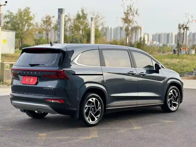 Hyundai Custo — Фото автомобиля 5