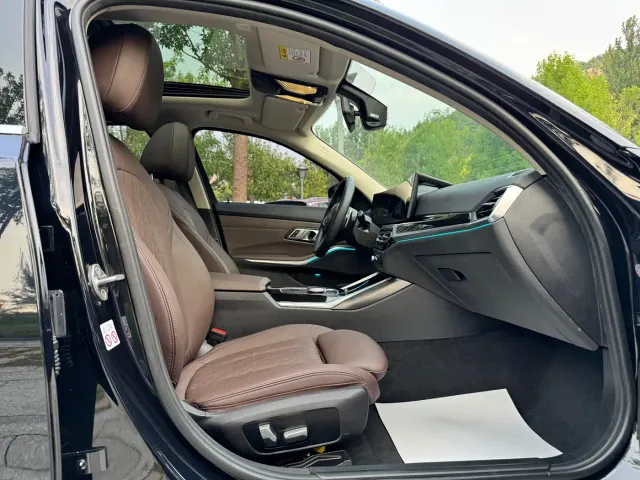 BMW 3 Series — Фото автомобиля 22