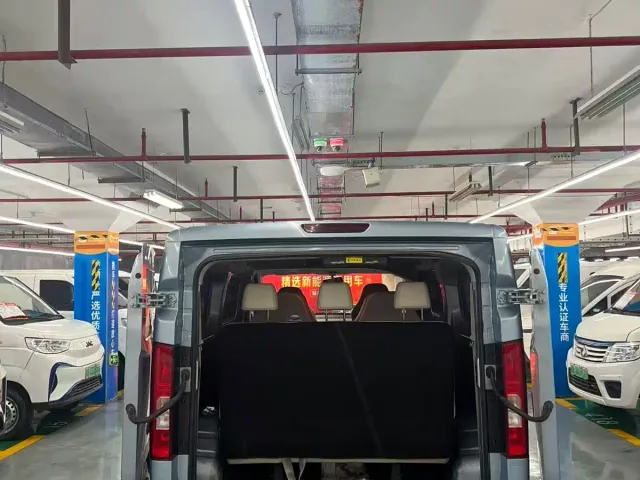 Changan Kuayue Kua Yue Xing Guang EV — Фото автомобиля 9
