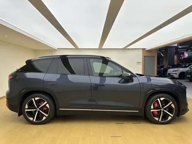 Nio ES7 — Фото автомобиля 17