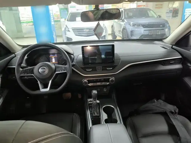 Nissan Teana — Фото автомобиля 9