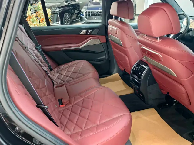 BMW X5 — Фото автомобиля 7