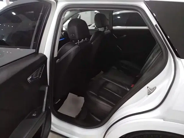 Audi Q2L — Фото автомобиля 16