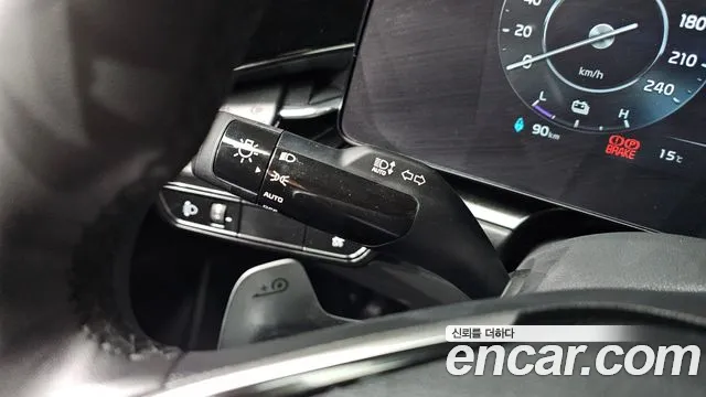 Kia Niro Niro (New) — Фото автомобиля 28
