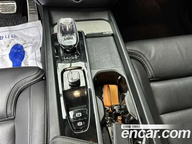 Вольво V60 V60 Cross Country 2 поколение B5 Ultimate AWD — Фото автомобиля 14