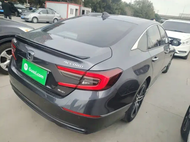 Honda Accord — Фото автомобиля 5