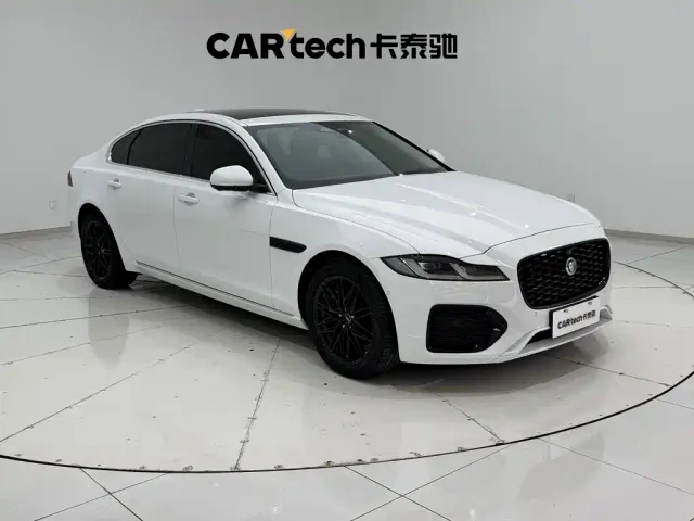Jaguar XFL — Фото автомобиля 2