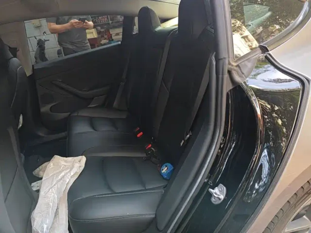 Tesla Model 3 — Фото автомобиля 13