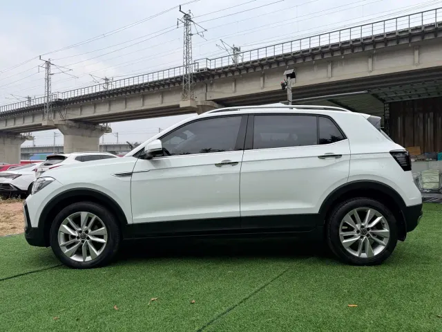 Volkswagen T-Cross — Фото автомобиля 7